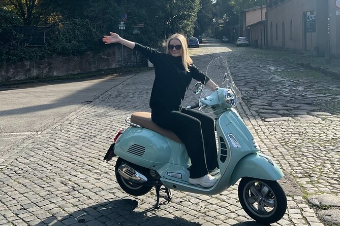 Vespa Tour in Rome Driven by Us with Optional Pick Up - Caracalla Baths and the scale of ancient Rome