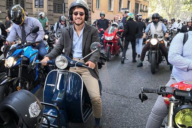 Vespa Tour in Rome with Nicolò - The Spanish Steps and Piazza di Spagna
