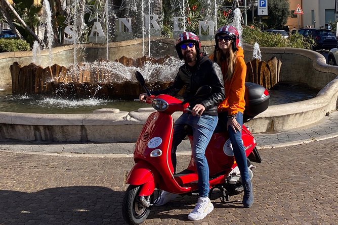 Vespa Tour in Sanremo for half a day - License rules and who can drive