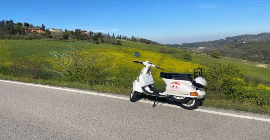 Vespa Tour in the Hills of Bologna - From the city center to Bologna’s green hills