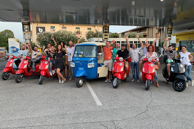 Vespa tour Lago di Garda (solo noleggio) - Following the prepared route toward Malcesine