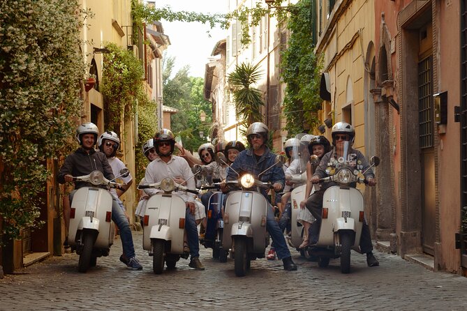 Vespa Tour with driver Rome By Night 3 hours - Piazza Navona and Baroque Rome