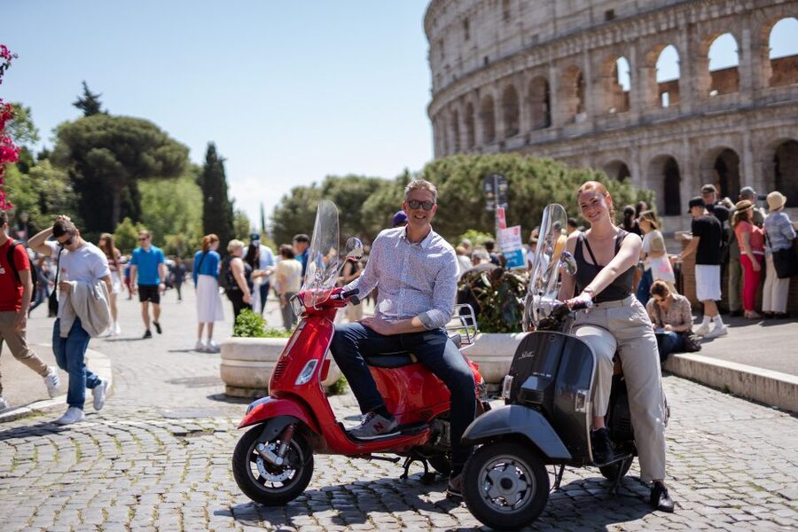 Vespa tour with Professional Photoshoot - Fontana dell’Acqua Paola is the second major photo stop