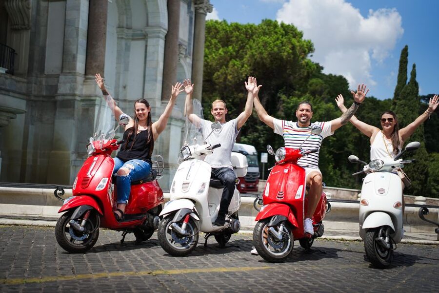 Vespa tour with Professional Photoshoot - The Colosseum gives you the strongest opening photo