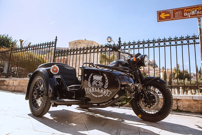 VIP Private Guided Tour of Athens Acropolis & Plaka in a Sidecar - The guides and the feel of the ride